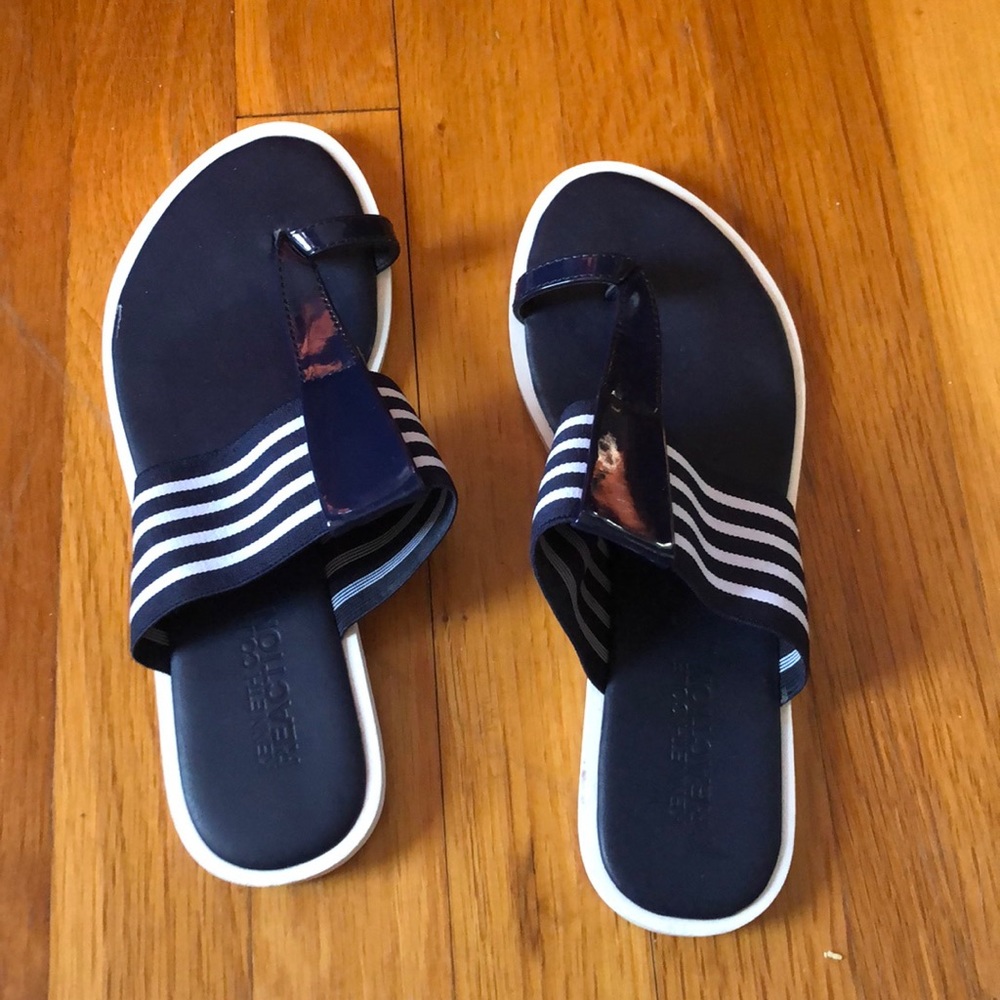 Kenneth Cole Reaction sandals